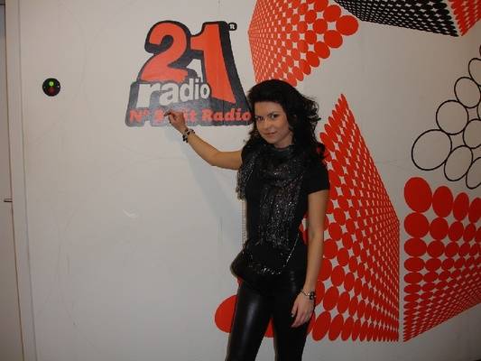 28s0u4j - Inna