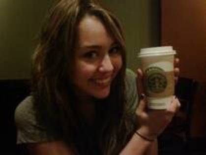 ANHWLZQDUZISUSWSSYO - 0099poze rare miley rare de tot0099