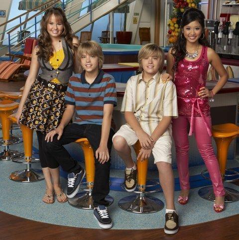 4c8b795f07[1] - The Suite Life Of Zack si Cody