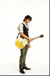 kevin-jonas_4 - Kevin Jonas