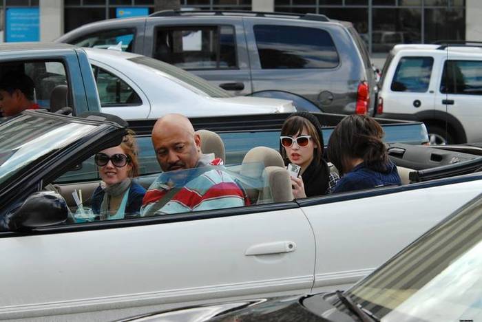 demilovato_net-gettingmcdonalds-0016 - 0-Demi Lovato-0