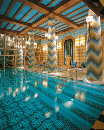 cel mai tare hotel de 7 stele din Dubai - cosminthebestpopa