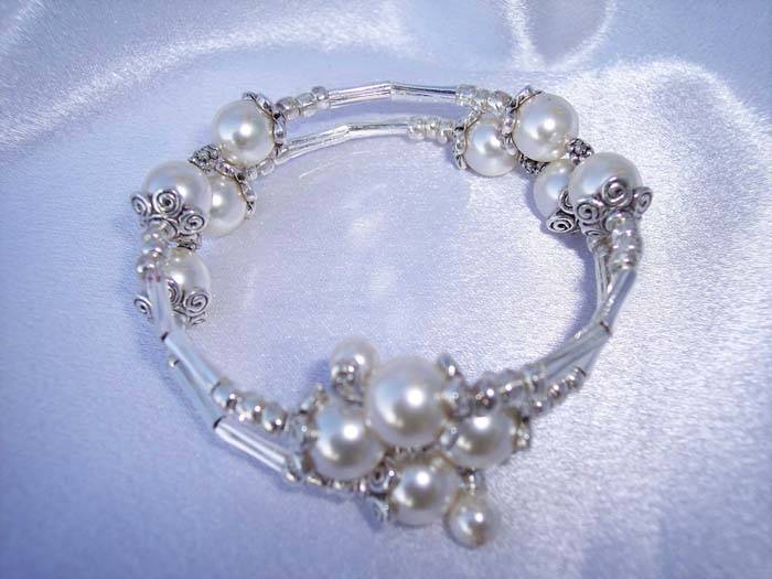 0Bracelet - Pearls Bracelet