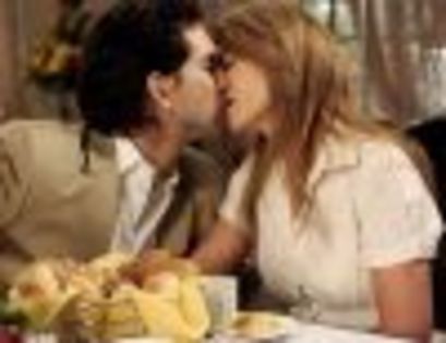 thumb_saruturile-pasionale-din-dona-barbara-foto_21