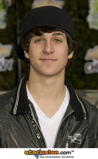 David Henrie-CSH-039494 - poze david henrie