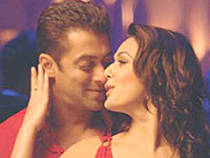 Jaan-E-Mann-220806_1