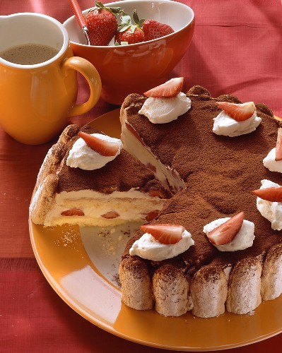 tiramisu-cu-capsuni-2