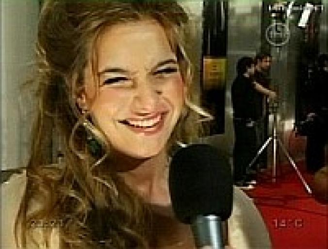 brenda-asnicar_NET-martinfierro2008jul2-rafalr - Brenda Asnicar