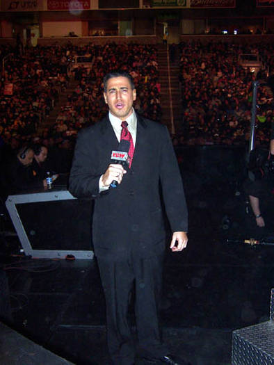 1ECWAnnouncerJustinRoberts - justin roberts