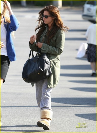 ashleytisdaleshoppingshl