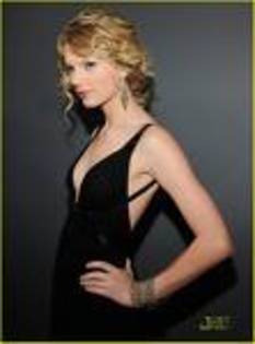  - Taylor Swift la premile Grammy
