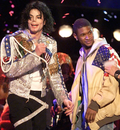 400_mjackson_usher_090625_fmicelotta_2343552 - Michael Jackson