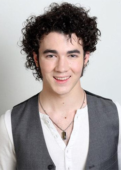 kevin - kevin  jonas