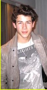 nick-jonas-joe-gift