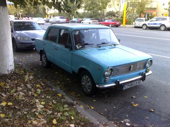 Lada 1200 berlina - masinute