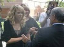 5736498fe9db03ea - taylor swift