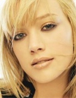 PKLJCGVFZGDIXMXMNFX - poze Hilary Duff