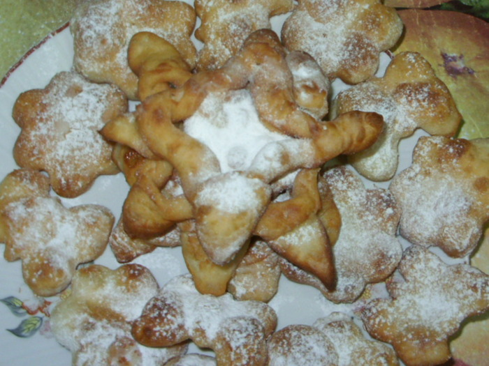 gogosele ,,,,cu iaurt - CATE CEVA DIN BUCATARIA MEA