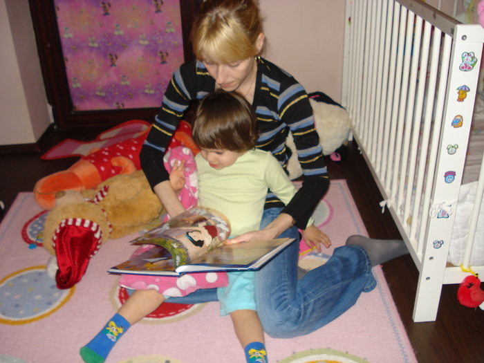 DSC04846 - Citim povesti