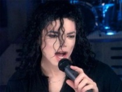 DCOKTYSTHKWAYQICYDR - Michael Jackson-give in to me