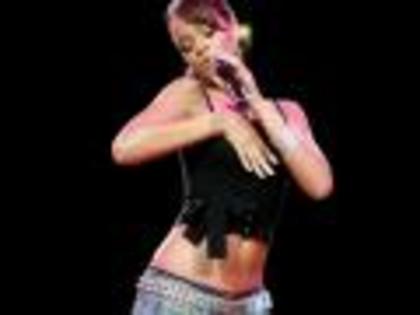 Poze Wallpapers Rihanna Muzica