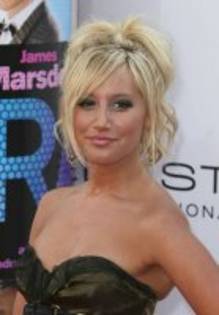 vreau - Ashley Tisdale