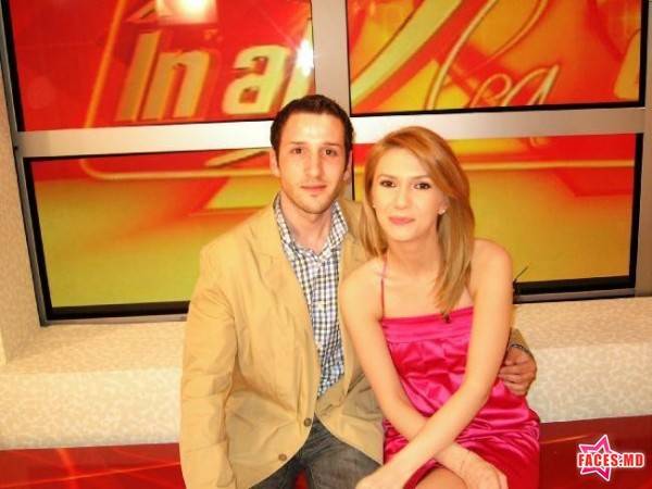 b53d1f34_0060006279403_00_600