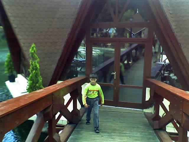 14-08-06_1145_edited