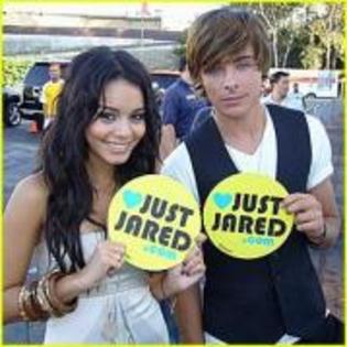 YOTNMWAAOGBEXBPDMQF - poze cu Vanessa si Zanessa