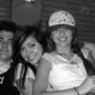 44ulmv415021-01 - multe poze miley