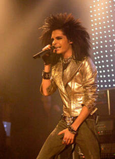 3203147593_241ed2c72d_m - tokio hotel concerte