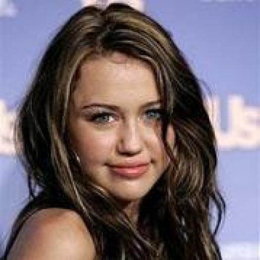 INCNQNEXHQNWAWSLVPO - Hannah Montana