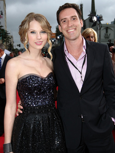 Premiere+Walt+Disney+Pictures+Hannah+Montana+aCVUc9oBY45l
