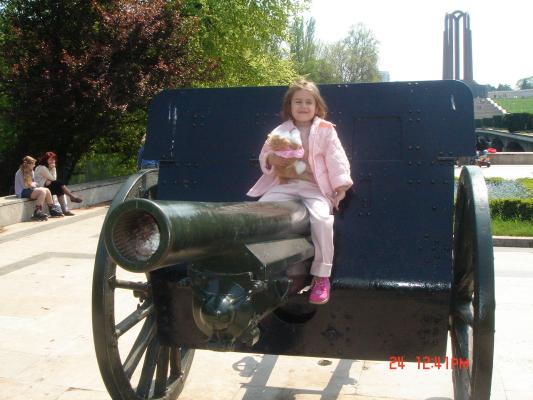 Div.Poze 245 - MIRUNA