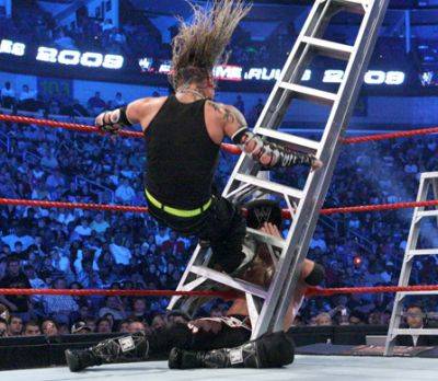 017524399 - Jeff Hardy vs Edge Ladder Match Extreme Rules