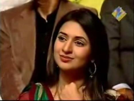 ZWMWZOCVHLGUCLPHENG - A ta pentru totdeauna poze-Divyanka Tripathi