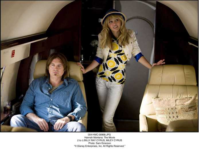 2009_hannah_montana_the_movie_004[1] - AICI CLUB HANNAH MONTANA