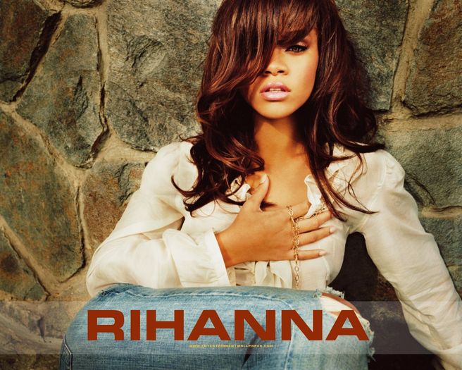 16 - Club Rihanna