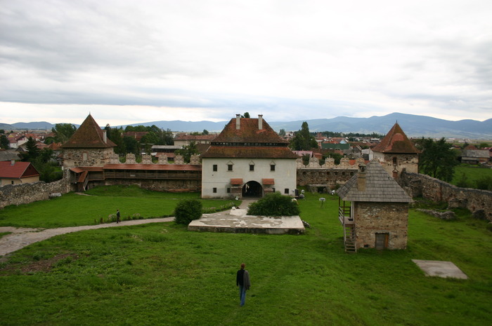 Szarhegyi Lazar kastely-Castelul