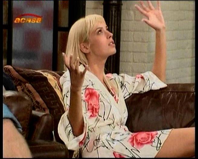 2888upz - Poze Cu Diana Dumitrescu In Razboiul Sexelor