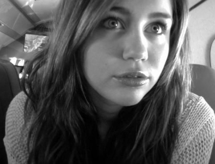 Miley-miley-cyrus-6955700-437-334