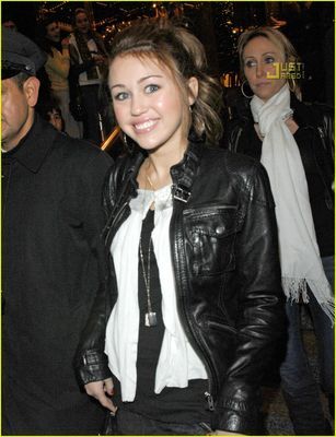 normal_9 - Miley Cyrus or Hannnah Montana