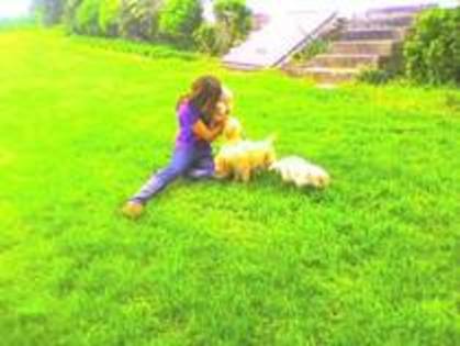 UYPHXIDPKQITQJHBRTD - imagini Hannah-Miley