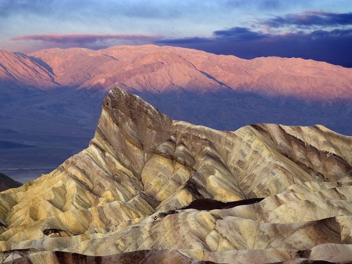 Panamint Mountains at Sunrise, From Zabriskie Point, Death Valley National Park, California - Wallpapers Premium