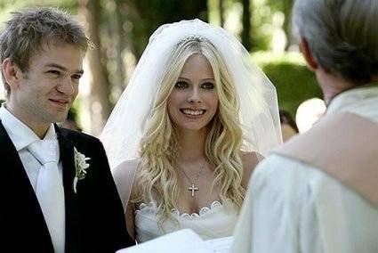 7avril - Avril Lavigne-nunta