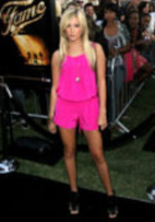 USTCMYLOKUUIVQOYKQK - ASHLEY TISDALE SUPER FRUMOASE IN PINK