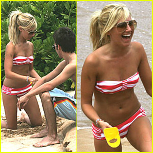 ashley-tisdale-hawaii - Ashley Tisdale