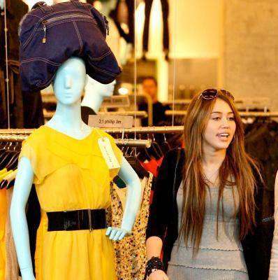 shopping19[1] - miley la shopping