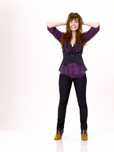 normal_SONNYWITHACHANCE_Y1_GAL_028