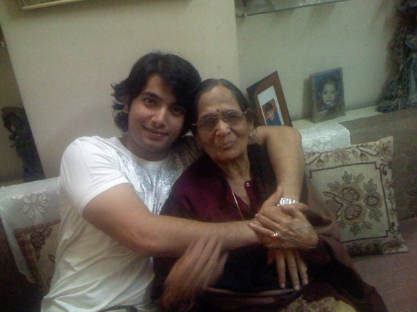 5771_136531747941_589357941_3266433_6273726_n - Sharad Malhotra